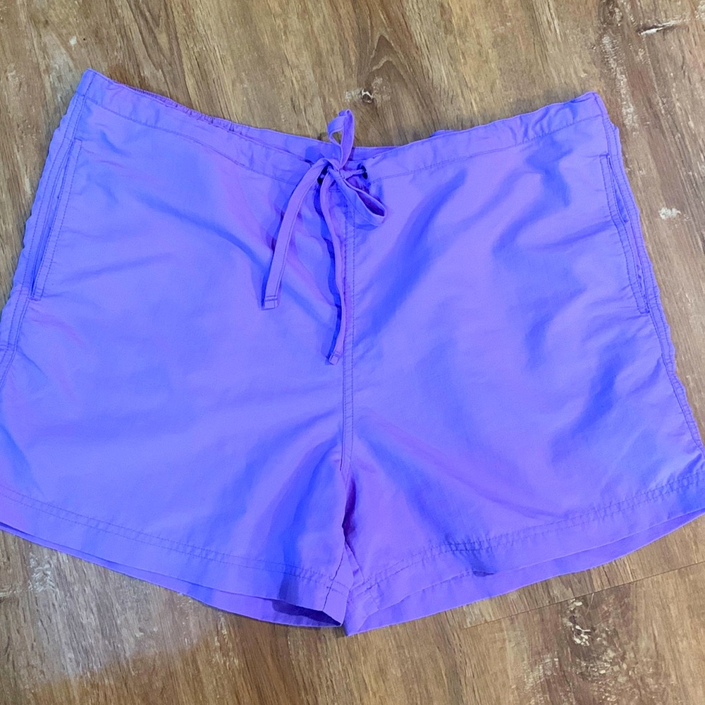 L L Bean short